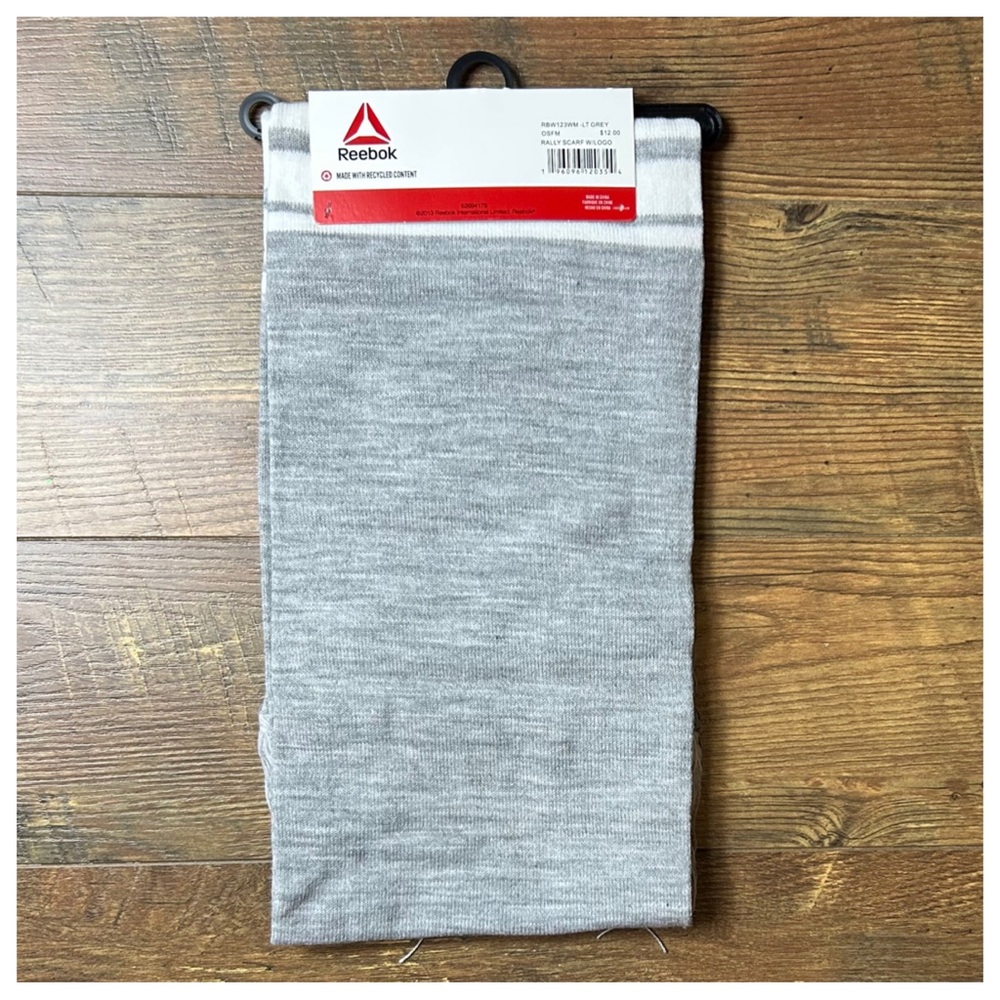 NWT Reebok Rally Scarf - Picture 3 of 6